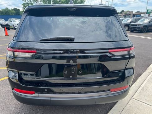 New 2026 Jeep Grand Cherokee Limited AWD/4WD image 9