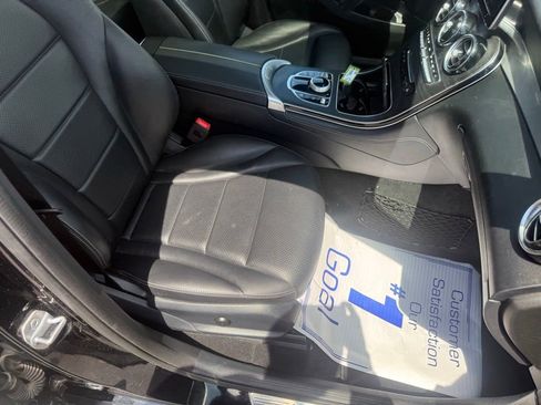 Used 2019 Mercedes-Benz GLC 300 4MATIC image 52