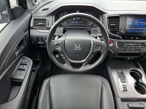 Used 2023 Honda Ridgeline RTL image 11