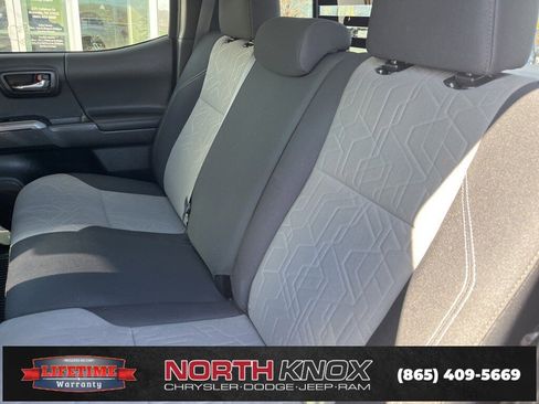 Used 2023 Toyota Tacoma TRD Sport w/ Technology Package image 13