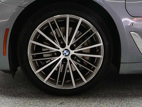 Used 2018 BMW 530e RWD image 5