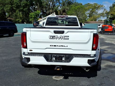 Used 2022 GMC Sierra 3500 Denali w/ Denali Ultimate Package AWD/4WD image 4