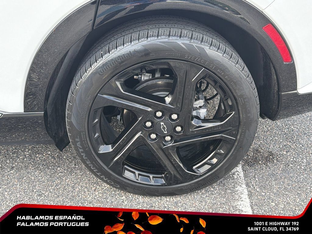 Certified 2024 Chevrolet Equinox EV RS FWD image 11