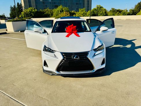 Used 2020 Lexus IS 300 w/ Premium Package image 51