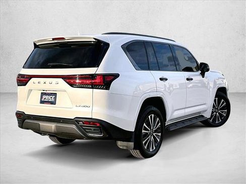 Used 2023 Lexus LX 600 LX 600 Premium image 2