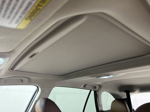 Used 2018 Subaru Outback 2.5i Touring image 24