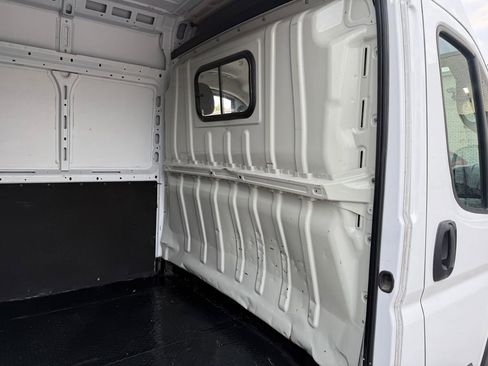 Used 2024 RAM ProMaster 2500 FWD image 46
