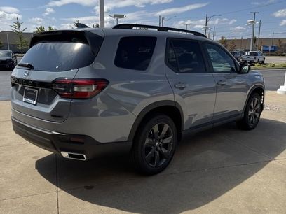 New 2025 Honda Pilot Sport
