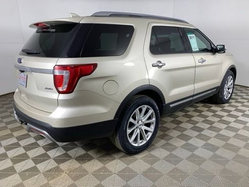 Used 2017 Ford Explorer Limited w/ Equipment Group 301A AWD/4WD image 17