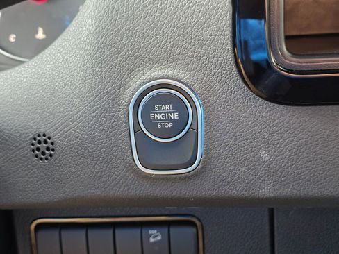 New 2025 Mercedes-Benz Sprinter 2500 image 28