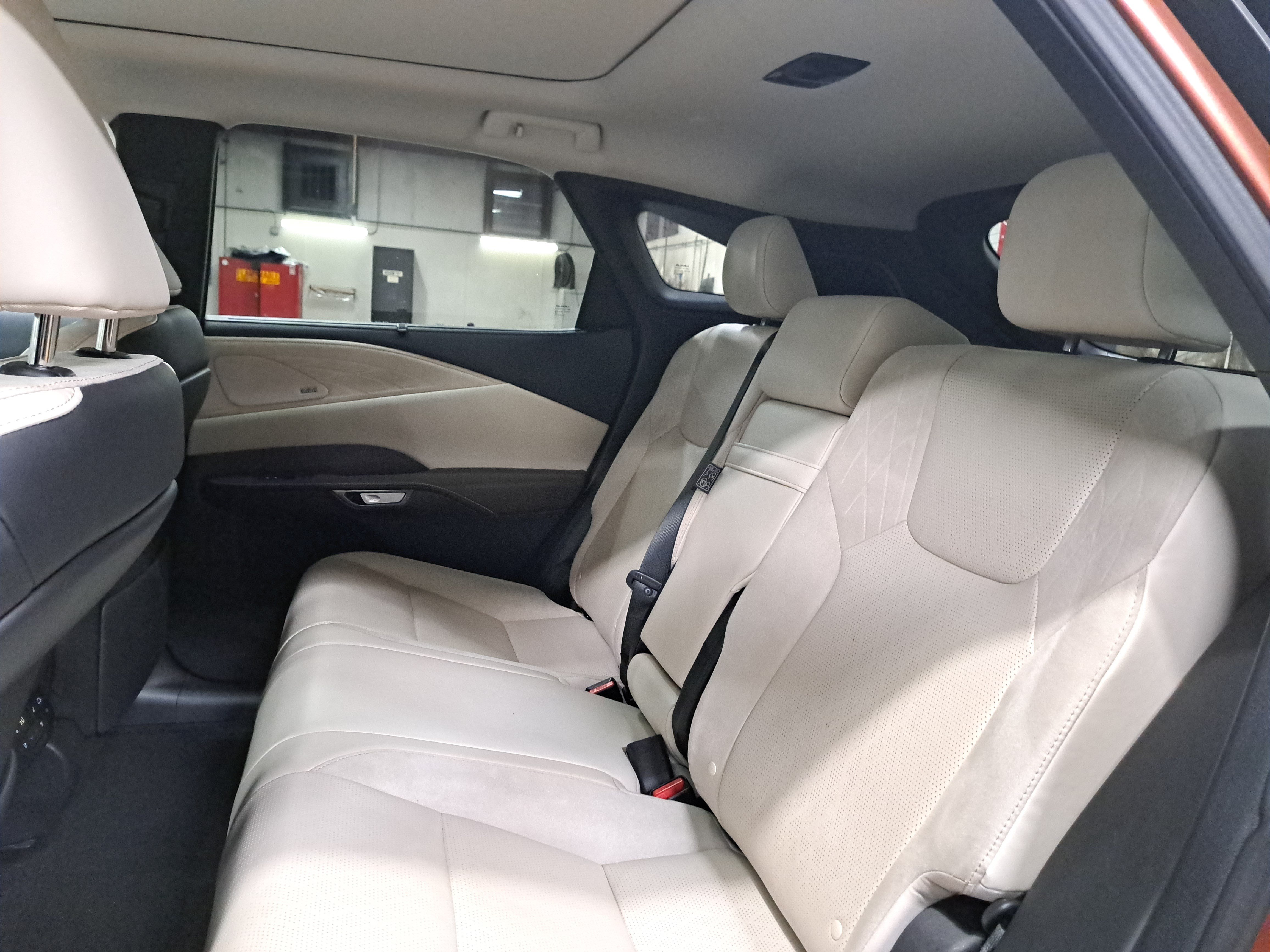 Used 2024 Lexus RX 350 FWD w/ Convenience Package image 15
