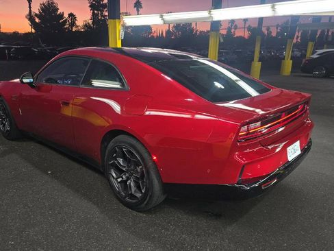 Used 2025 Dodge Charger R/T w/ Quick Order Package 25M R/T image 4