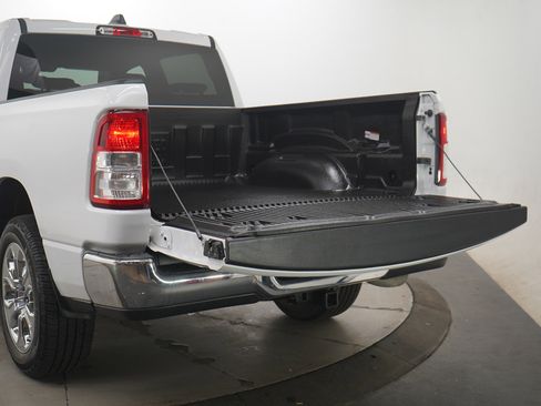 Used 2022 RAM 1500 Big Horn image 9