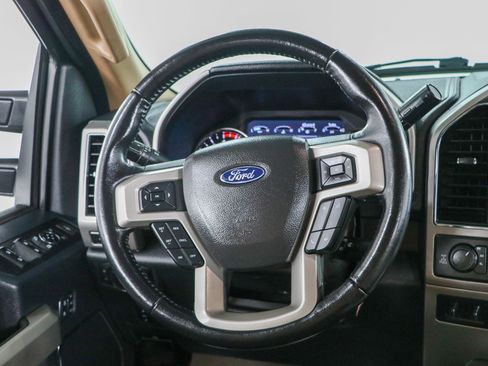 Used 2022 Ford F250 Lariat w/ Lariat Value Package AWD/4WD image 13