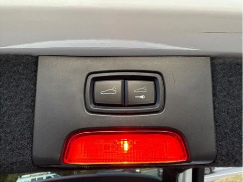 Used 2017 Porsche Cayenne Platinum Edition image 8