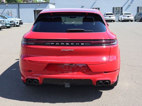 Used 2025 Porsche Cayenne E-Hybrid AWD/4WD image 6