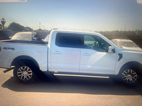 Used 2022 Ford F150 Lariat w/ Equipment Group 501A Mid AWD/4WD image 4
