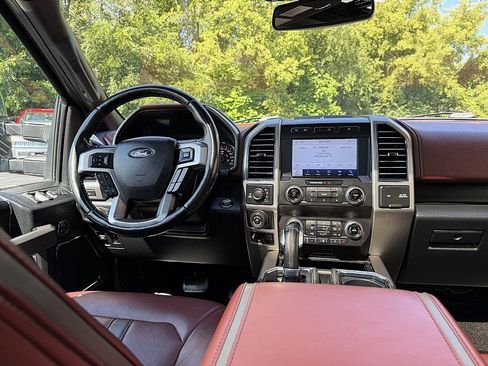 Used 2020 Ford F150 Platinum w/ Technology Package AWD/4WD image 11