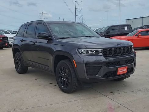 New 2026 Jeep Compass Latitude AWD/4WD image 2