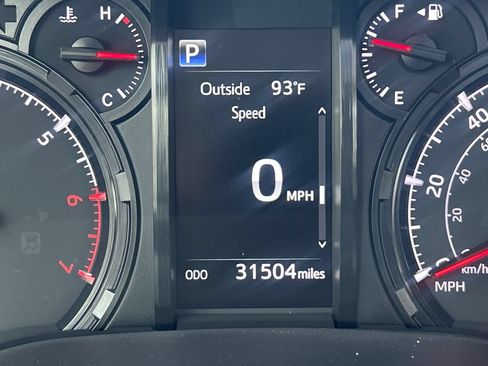 Certified 2024 Toyota 4Runner SR5 Premium w/ Moonroof Package AWD/4WD image 19
