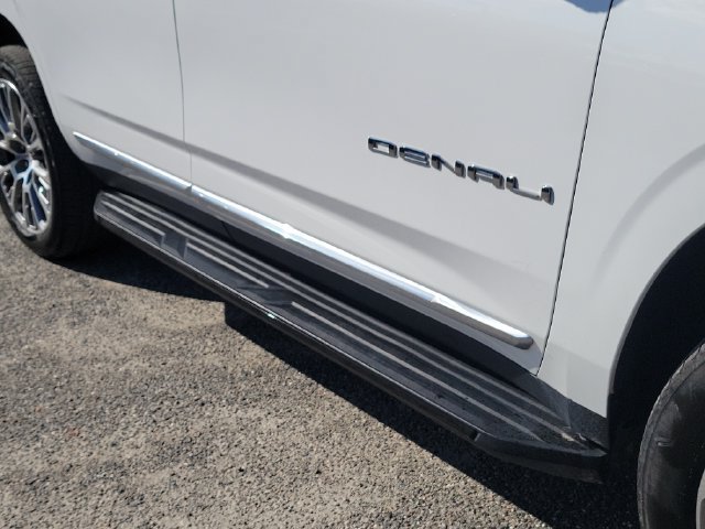 Certified 2025 GMC Yukon Denali AWD/4WD image 7