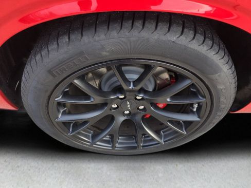 Used 2016 Dodge Challenger SRT Hellcat image 30