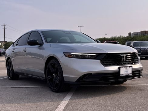Certified 2025 Honda Accord Sport image 10