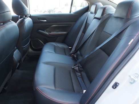 Used 2024 Nissan Altima 2.5 SR image 18