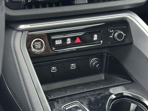 Certified 2025 Audi Q5 Premium Plus w/ Premium Plus AWD/4WD image 32
