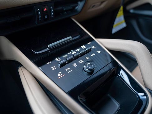 New 2026 Porsche Cayenne S AWD/4WD image 21