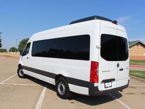 Used 2025 Mercedes-Benz Sprinter 2500 image 3