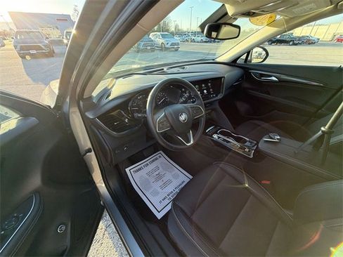 Used 2023 Buick Envision Essence image 41