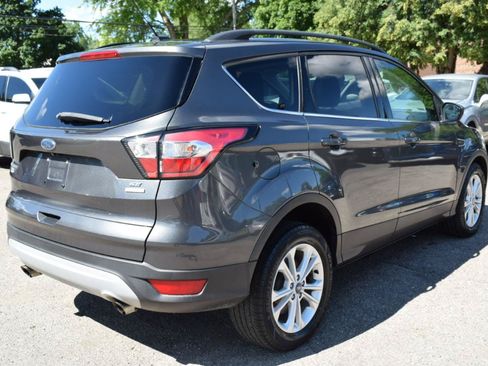 Used 2018 Ford Escape SE FWD image 6