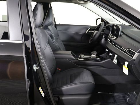 New 2026 Mitsubishi Outlander SE image 28