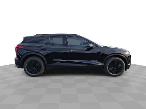 New 2026 Chevrolet Blazer EV LT image 9