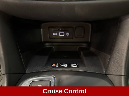 Used 2020 Chevrolet Equinox Premier AWD/4WD image 18