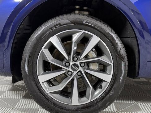 Certified 2025 Audi Q5 2.0T Premium Plus image 9