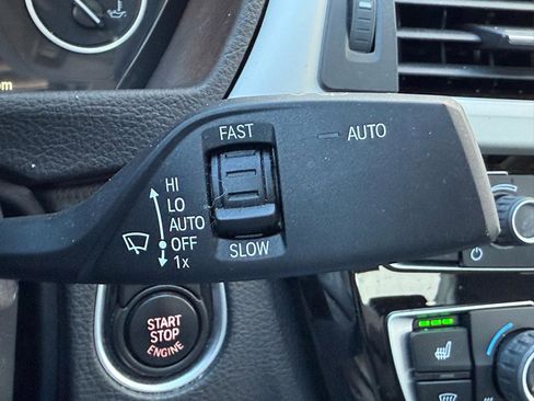 Used 2018 BMW 320i xDrive Sedan w/ Convenience Package image 36