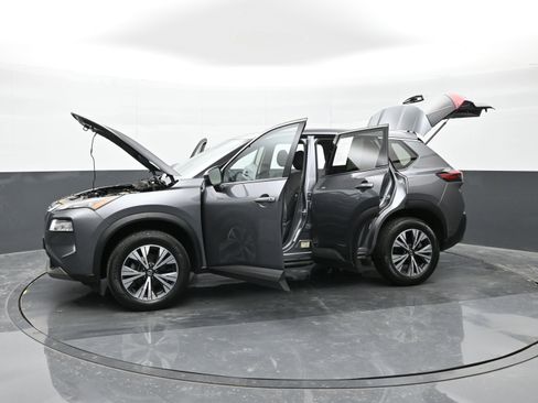 Used 2021 Nissan Rogue SV image 48