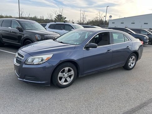 Used 2013 Chevrolet Malibu LS image 3