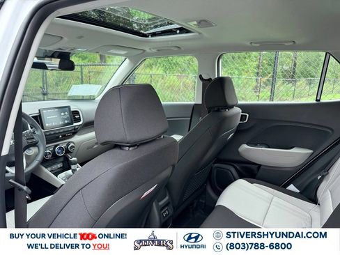 Certified 2026 Hyundai Venue SEL FWD image 21