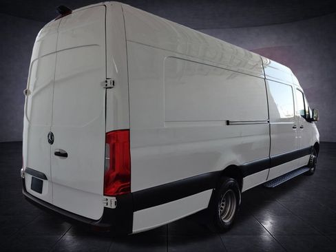 Used 2020 Mercedes-Benz Sprinter 3500 image 5
