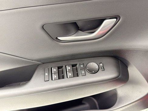 New 2026 Hyundai Kona Limited FWD image 14