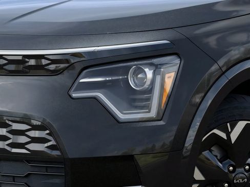 New 2026 Kia Niro Wind w/ Wind Preserve Package FWD image 10