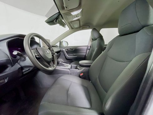 Used 2024 Toyota RAV4 LE image 13