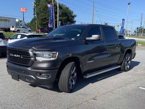 Used 2024 RAM 1500 Laramie AWD/4WD image 7