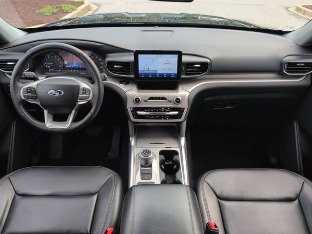 Used 2023 Ford Explorer XLT w/ Equipment Group 202A RWD image 15