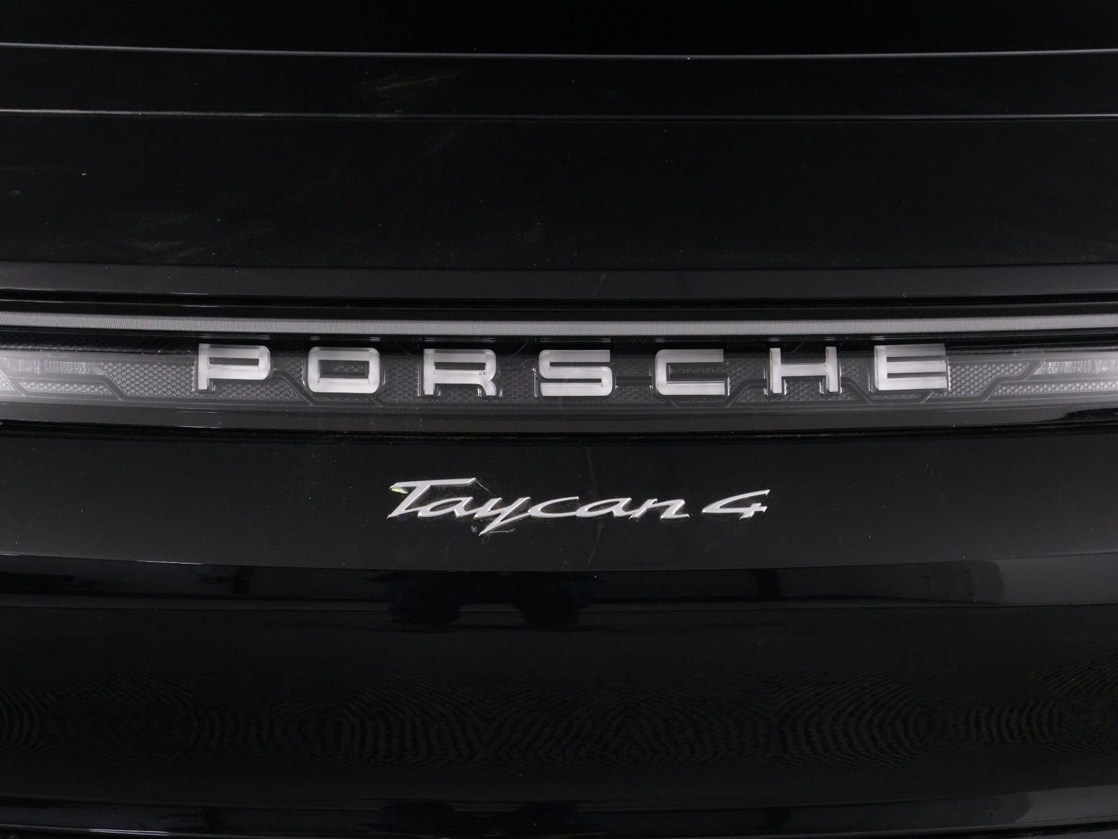 Certified 2026 Porsche Taycan AWD/4WD image 22