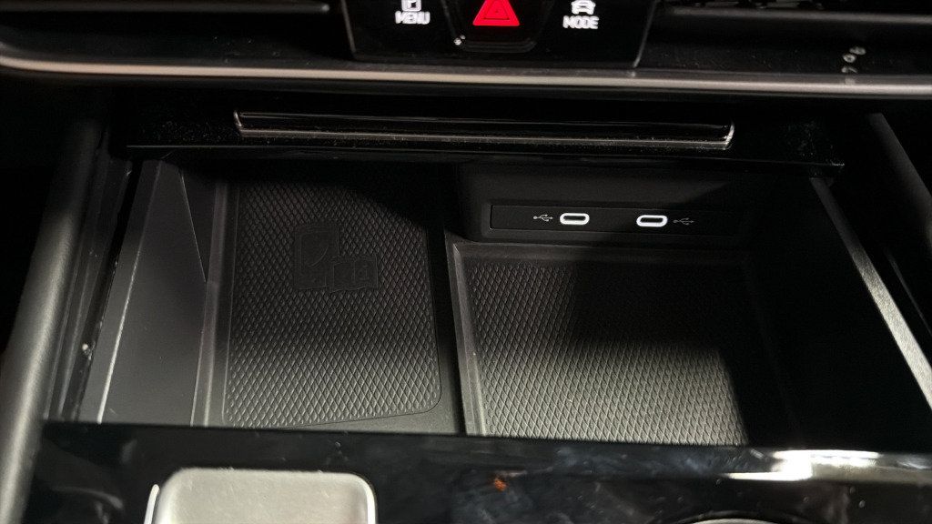Used 2024 Volkswagen Atlas SE FWD image 29