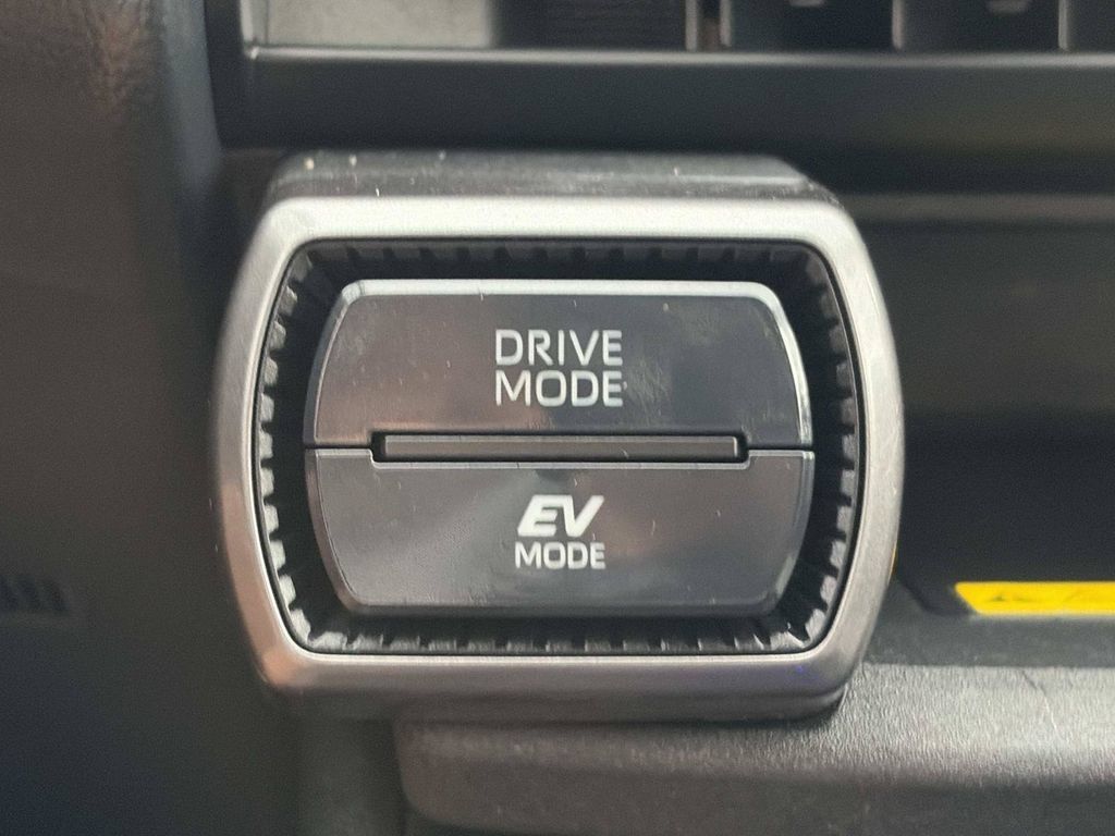 Used 2026 Toyota RAV4 XLE Premium FWD image 38